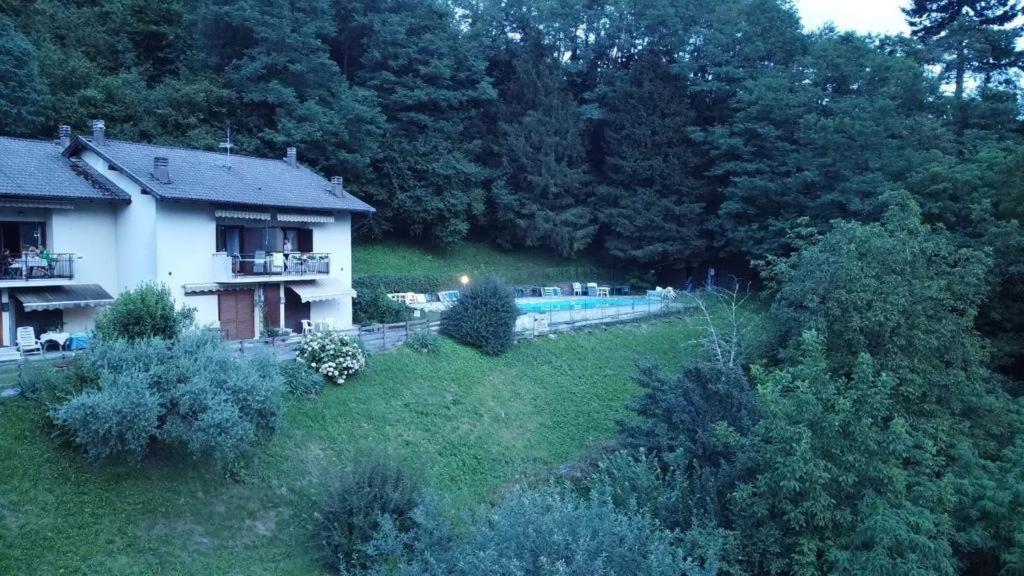 Lake Apartment Ischia Green Tenna Ngoại thất bức ảnh